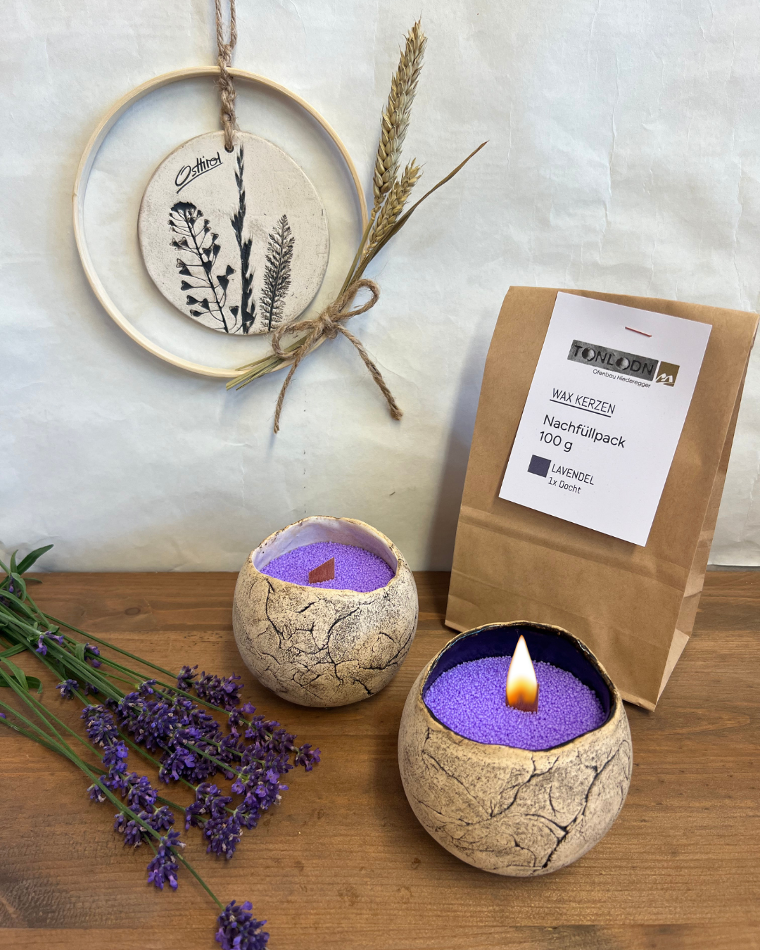 WAX-Kerzen im Keramikgefäß