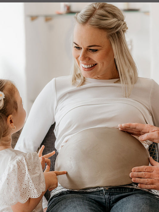 Babybauch-Schale